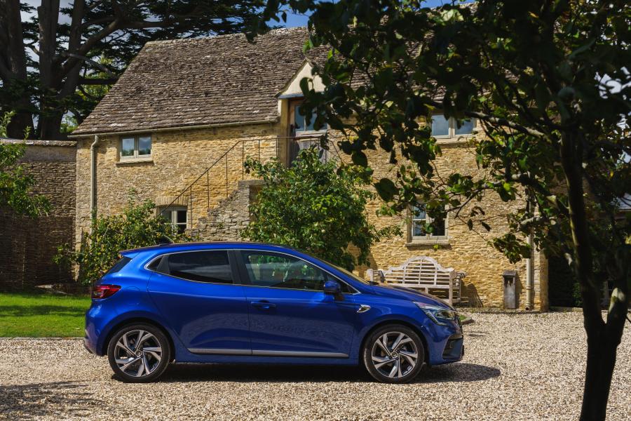  Renault Clio R.S. Line 2019 года  (UK) (фото 27 из 40)